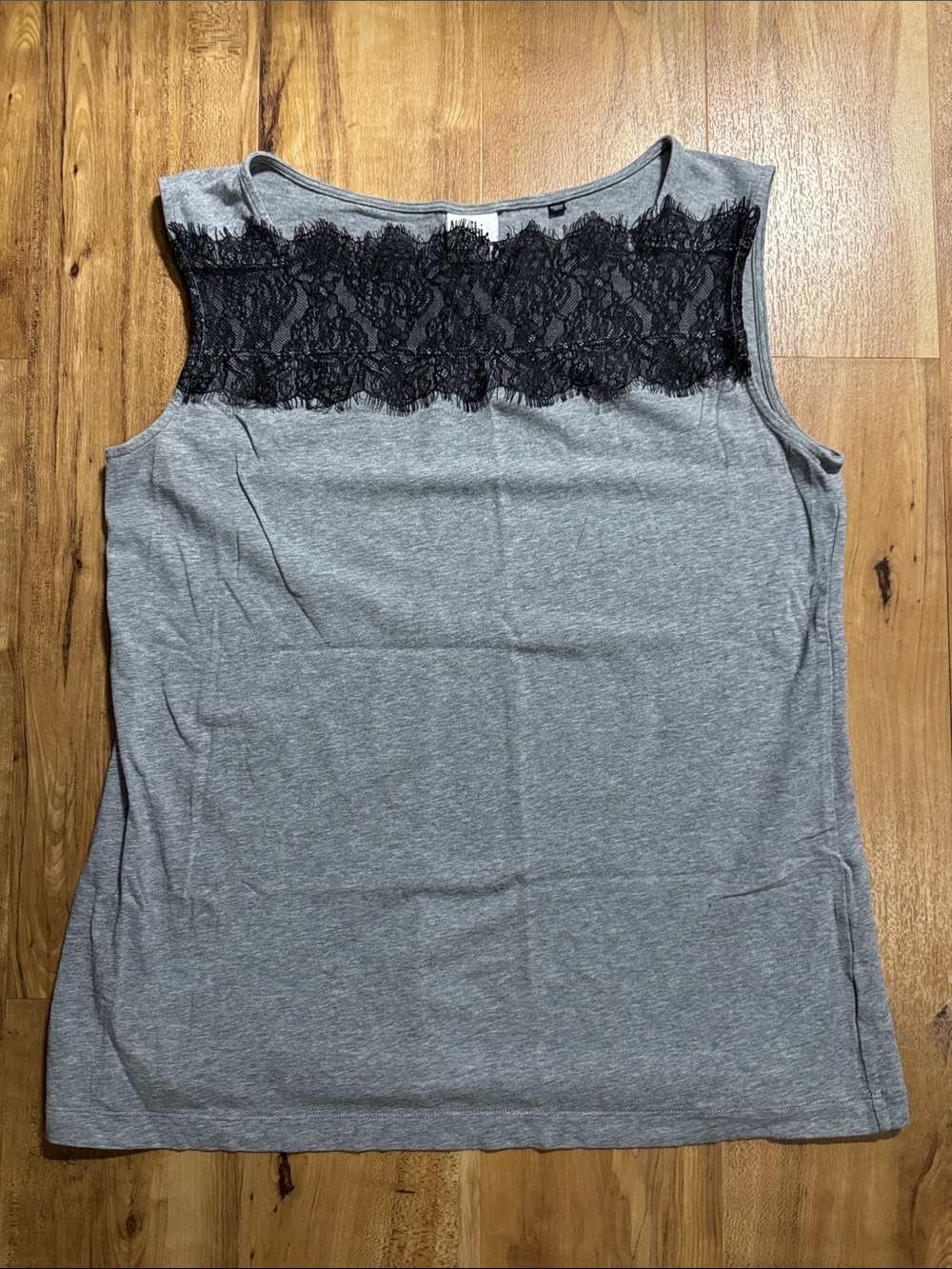 CAbi top size medium.
